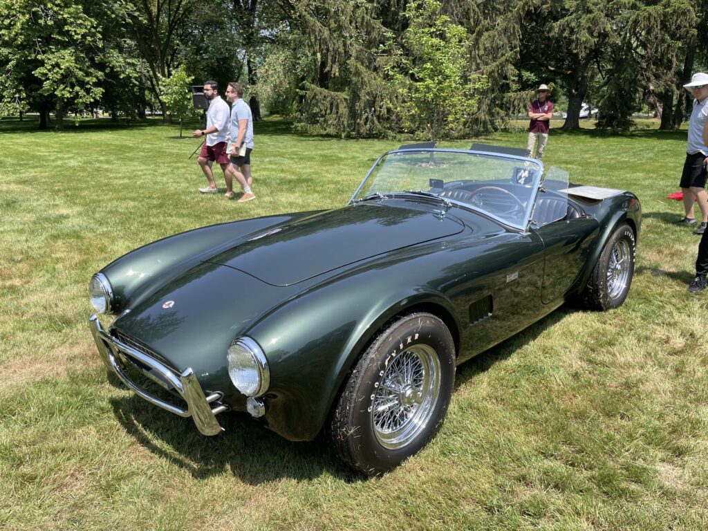 A real Shelby Cobra 289 [4032x3024]