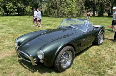 A real Shelby Cobra 289 [4032x3024]