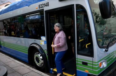 Here come the electric buses