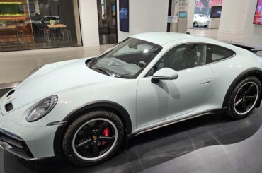 The 911 Dakar... Because Porsche is secretly jealous of Subaru [4000x2252]