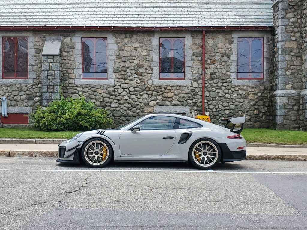 Porsche GT2RS [4032x3024]