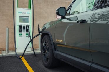 Rivian R1T, R1S, R2 Platform to Adopt Tesla Charging Standard Next Year