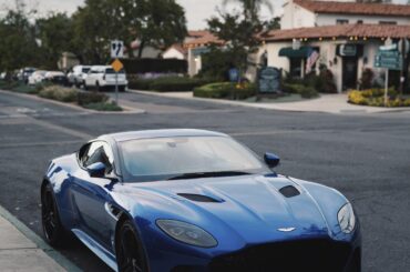 Aston Martin DBS Superleggera. [4000x6000]