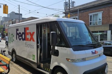 Fedex BrightDrop Zevo — Inside and Out!