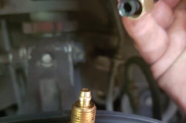 Will this new air line still work without the end being stretched or will it just pop off soon as there's air pressure?