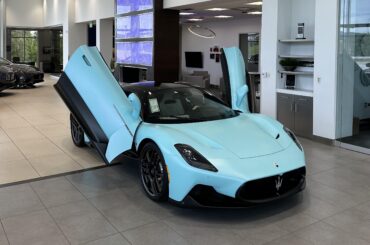 A Maserati MC20 finished in “Digital Mint”, a $21,500 color option [2910x3091]