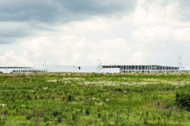 Ford Gets $9.2 Billion to Help US Catch Up With Chinaâs EV Dominance