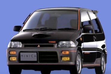 Ferrari were so proud to have 5 valves per cylinder for the 355 that they changed their entire naming scheme to advertise it. Except this 9000rpm, 620kg Mitsubishi did it 5 years earlier.