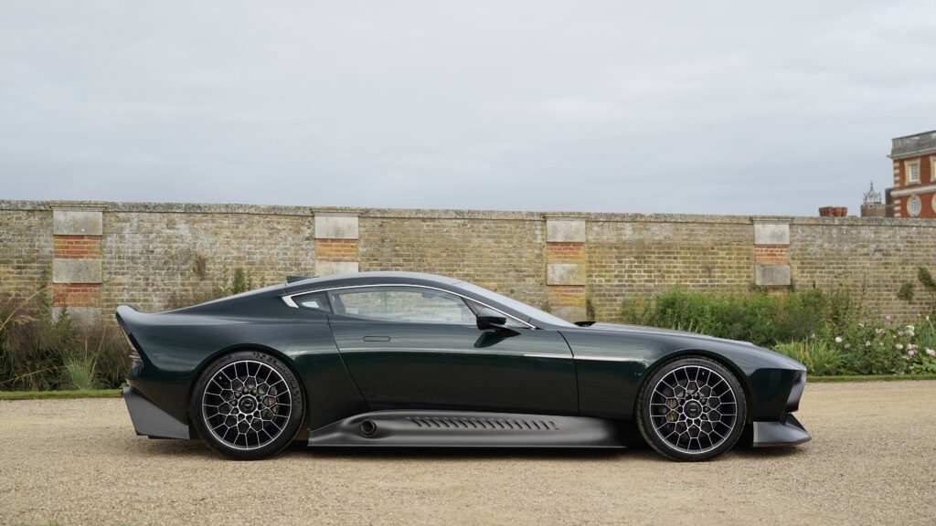 2020 Aston Martin Victor [3840 x 2160]
