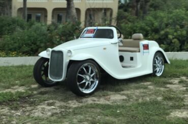 An ACG California Roadster golf cart spotted outside Daytona Beach, Florida