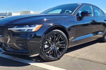 Volvo S60 Black Edition Recharge Plug-In Hybrid