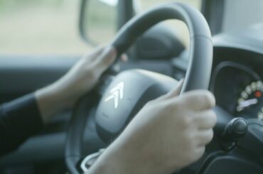 Citroën Berlingo : Grip control with Hill Descent Assist