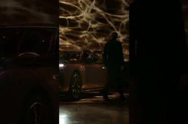 Step inside and experience the refined interior of THE i7 M70. #THEi7M70 #BMW #ThisIsForwardism