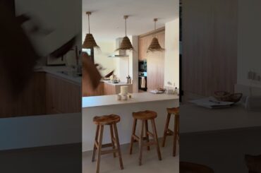 Ready, pack, go! The vehicle displayed shows optional equipment.