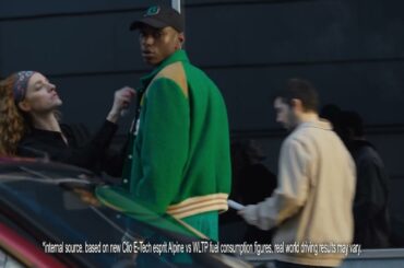 new Renault Clio E-Tech full hybrid | same love, new energy.