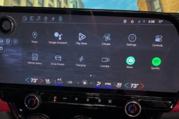 2024 Chevy Blazer EV: Education –Regen On Demand¹ and One Pedal Driving² | Chevrolet