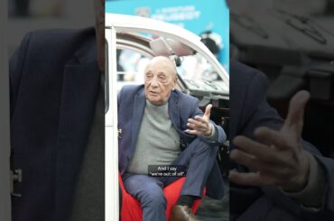 Thank you Jacques Séguéla for the tip, but please don't reproduce it at home. Happy birthday 2 CV!