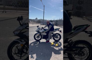 Worlds FIRST Burnout on the Kawasaki Ninja e-1.  Kawasaki’s first All Electric bike to hit the USA