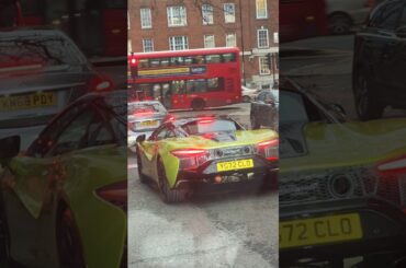 MCLAREN  ARTURA V6 PHEV S-A 671HP