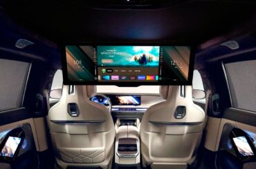 Top 10 ELECTRIC cars with LUXURY INTERIORS and LCD SCREENS in 2024-2025