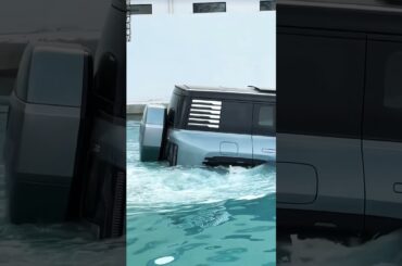 BYD Yangwang U8: The Ultimate Off-Road SUV That Can Swim#shorts