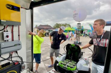 I Bring a Lawn Trailer to an ELECTRIC Car Show In MIAMI - Electrify Expo