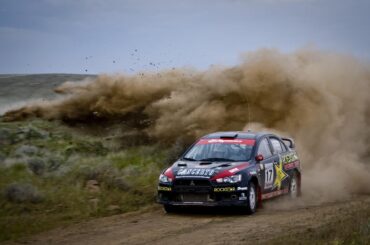 Evos doing what Evos do