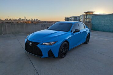 Happy 30th to me! Blue Vector IS500