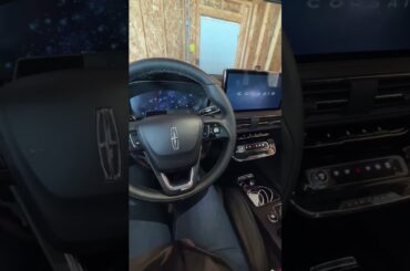 Lincoln Corsair PHEV: Leaving for work