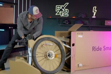 Unboxing & Assembling the EVIE T1 Smart E-bike