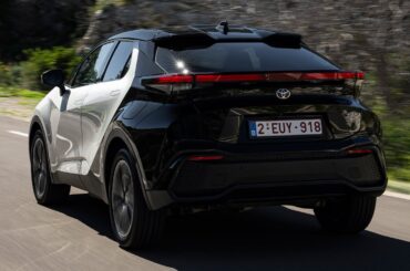 2024 Toyota C-HR Plug-in Hybrid 220 | Precious Silver | Driving, Interior, Exterior