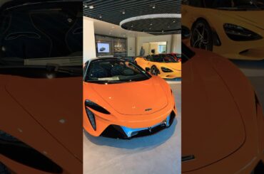 2024 McLaren Artura Plug-in Hybrid #mclaren #mclarenartura #shorts #viral