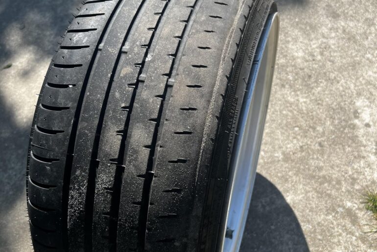what brand tires you all stretch?