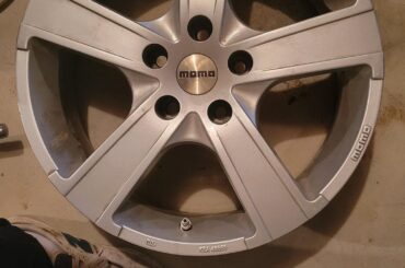 Trying to figure out wheels these are. Momo wheels from the early 2000s I believe.