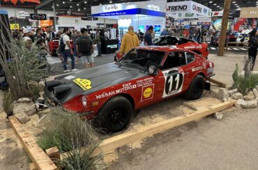 Safari Z with the new version behind it