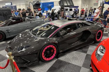 A couple of Aventadors with full carbon fiber body kits at SEMA last year. The first one belongs to Stradman.