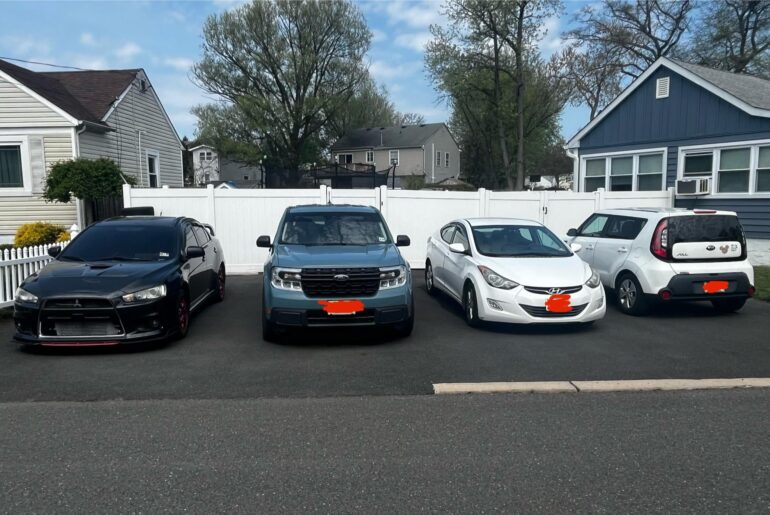 Describe the family of the vehicles parked here…