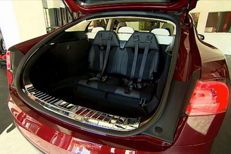 Tesla Model S with 3rd row jump seats, the official car of…?