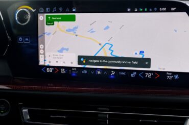 The New 2024 Traverse RS: Technology | Chevrolet