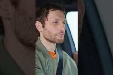 Navigate backwards effortlessly with the #MINI Reversing Assistant!