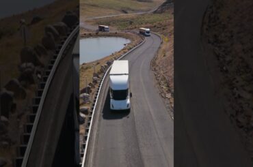 Every day, our Semi fleet transports battery packs from Giga Nevada to supply our Fremont factory