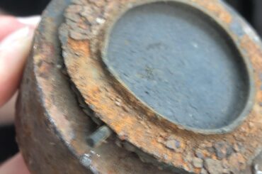 Komisches Objekt aus dem Auto gefallen