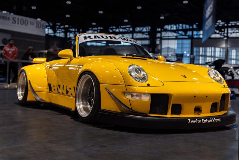 Yellow RWB Porsche 911 (993) [6000x4000]