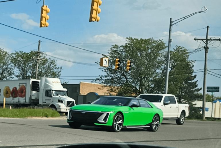 [Cadillac Celestiq] In Neon Green 💚