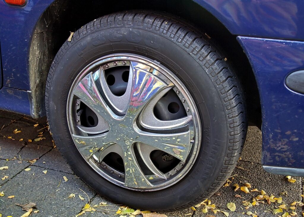 Where can I get spinner-hubcap‘s?