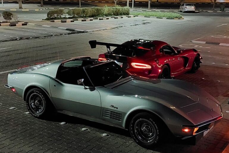 Toke a cool pic of my car collection corvette stingray with viper srt 2013 [1280 x 960]