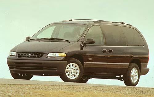 I what to buy a chrysler grand voyager. What do I need to consider?