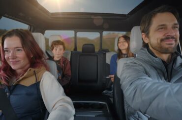 2024 Ford F-150 Lightning Platinum: All-Electric Range, Smart Tech, Zero Emissions, and KBB Award