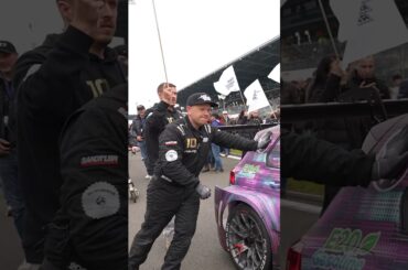 It‘s showtime! 🏁