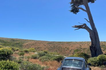 Porsche Carrera at the edge of the earth
